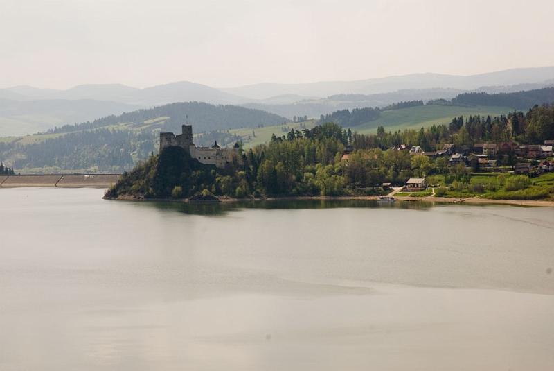 042.jpg - Zamek Niedzica - Panorama z Zamku Czorsztyn