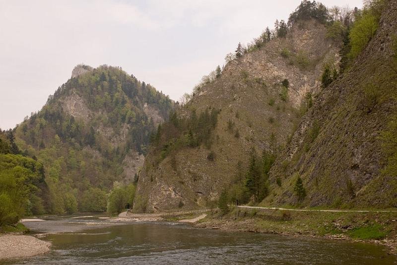 380.jpg - Sokolica - Panorama spod Skały Samajedna w Przełomie Dunajca